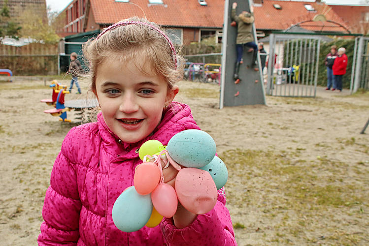 Paaseieren zoeken en spelmiddag_19
